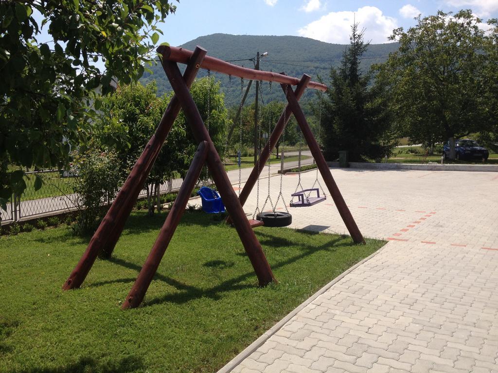 Guesthouse Ante Hodak Selište Drežničko Kültér fotó