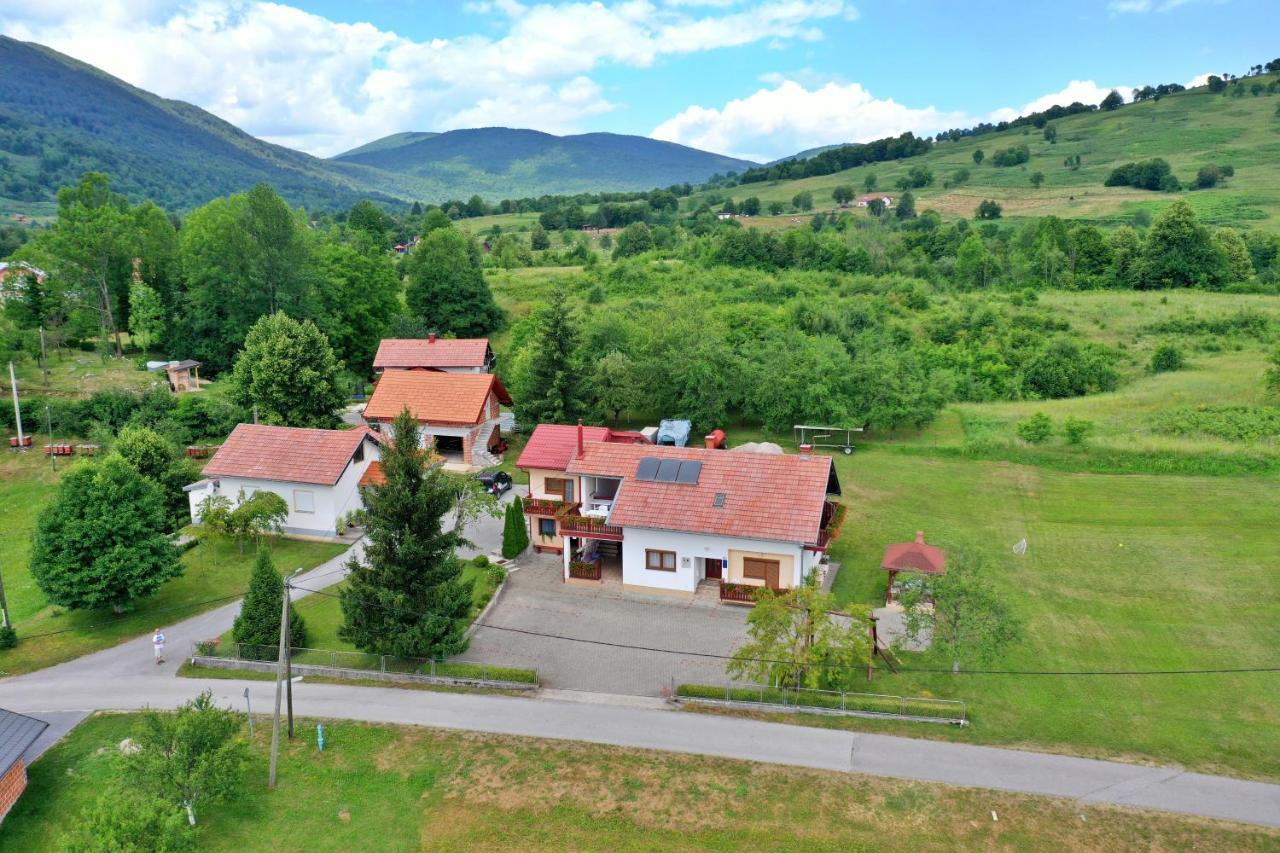 Guesthouse Ante Hodak Selište Drežničko Kültér fotó